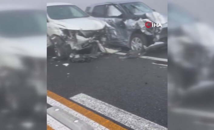 Japonya’da sis nedeniyle 12 araç birbirine girdi: 19 yaralı