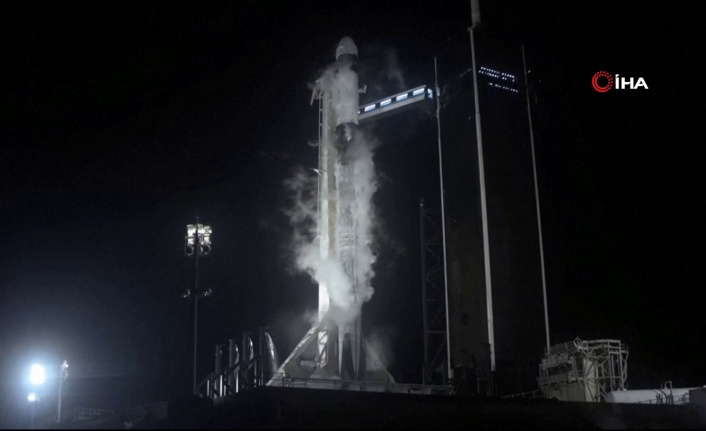 SpaceX, "Crew-4" uçuşu ile uzaya 4 astronot gönderdi