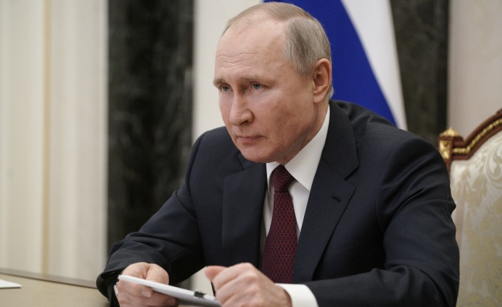 Putin AB’nin enerji yaptırımlarını "ekonomik intihar" olarak nitelendirdi