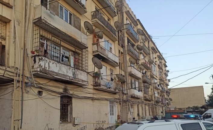 Gürcistan’da evin balkonu çöktü: 2 ölü, 2 yaralı
