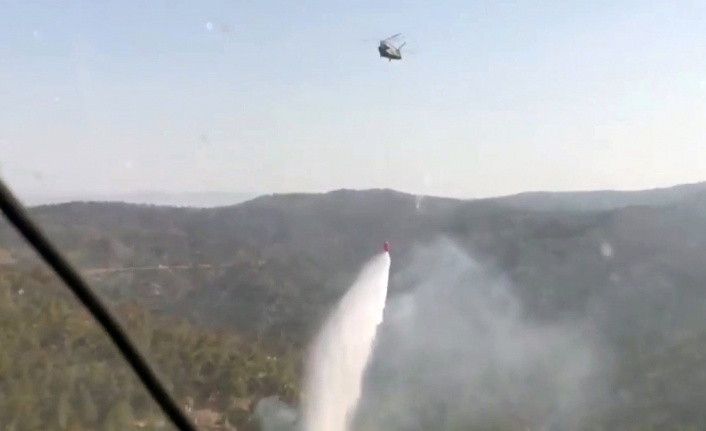 TSK’nın 10 ton su atan Chinook helikopteri Muğla’daki yangında göreve başladı