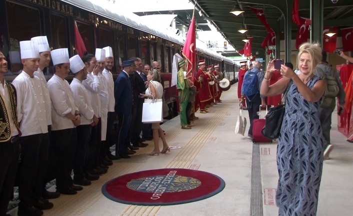 2 yıl aradan sonra “Orient Express” Paris’ten İstanbul’a geldi
