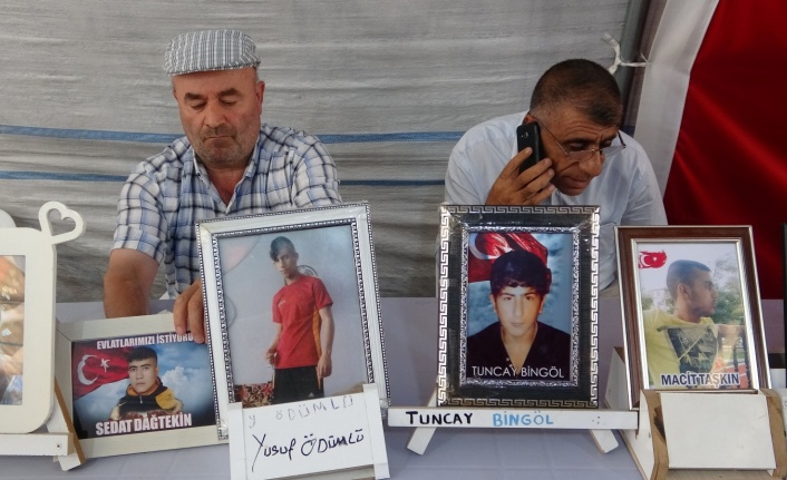 Diyarbakır’da aileler bin 77 gündür evlat nöbetinde