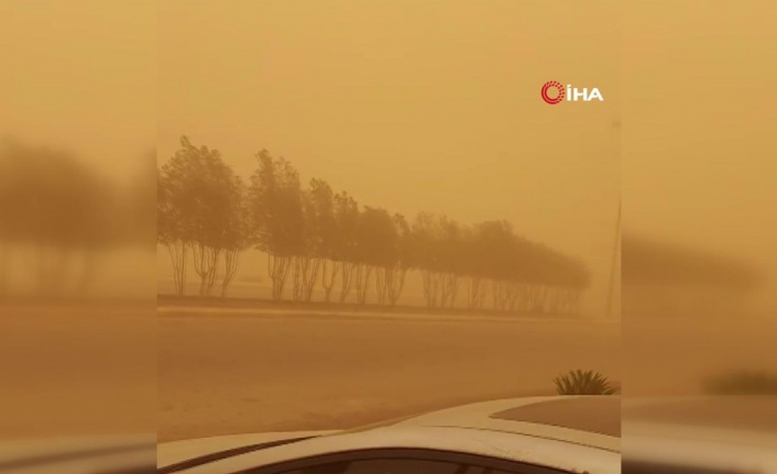 Suudi Arabistan’da kum fırtınası