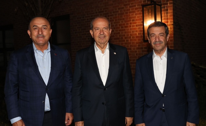 Dışişleri Bakanı Çavuşoğlu, KKTC Cumhurbaşkanı Tatar’la görüştü