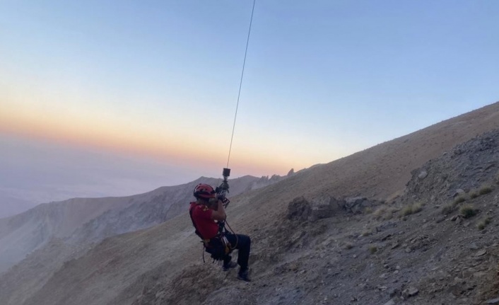 Erciyes tırmanışı yapan dağcıların üzerine kaya düştü: 1 ölü, 1 yaralı