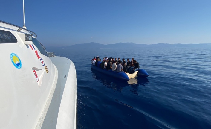 İzmir açıklarında göçmen hareketliliği: 203 göçmen karaya çıkartıldı