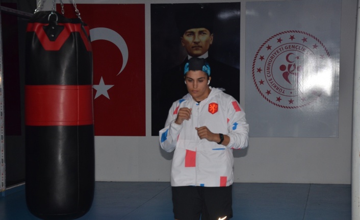 Milli boksör Busenaz Sürmeneli: “Bu ülke çok daha fazla olimpiyat şampiyonunu hak ediyor”