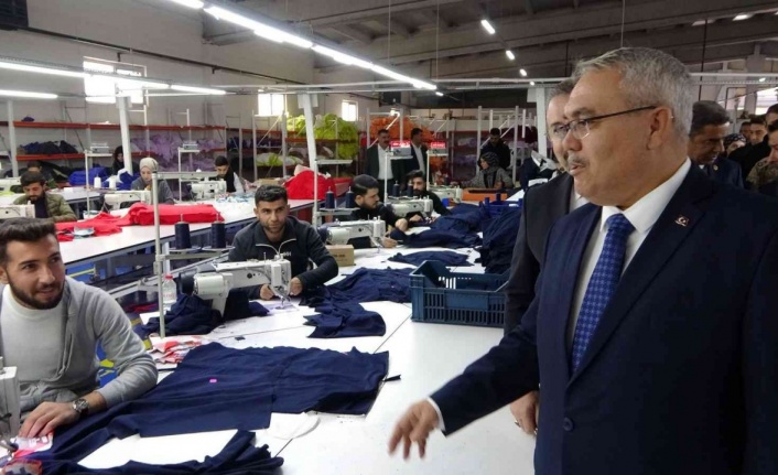 Bakan Soylu’nun girişimiyle kurulan fabrikalar gençlerin geleceğe umutla bakmasını sağlıyor