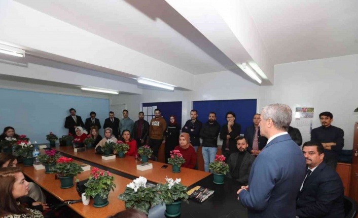 Başkan Mehmet Tahmazoğlu öğretmenleri ziyaret etti