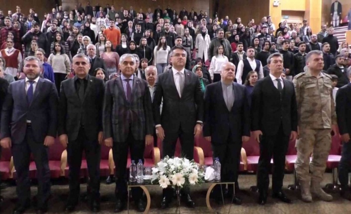 Erzurum’da 24 Kasım Öğretmenler Günü kutlandı