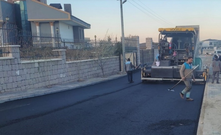 Melikgazi Belediyesi Becen Mahallesi’nde asfalt çalışması başlattı
