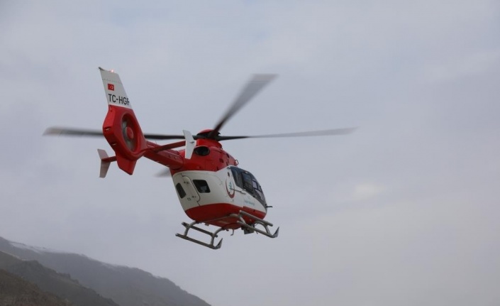 Van’da ambulans helikopter 2022 yılında 112 hasta kurtardı