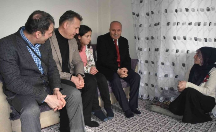 Bitlis’te ikna edilen bin 41 öğrenci okula kazandırıldı