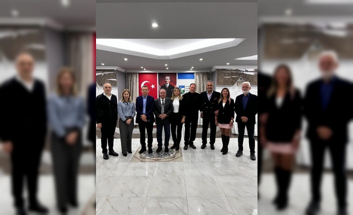TED Spor Kulübü’nde Başkan Mehmet Tınaz güven tazeledi