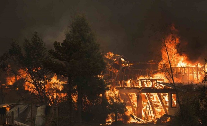 Şili’de orman yangınlarında can kaybı 22’ye yükseldi