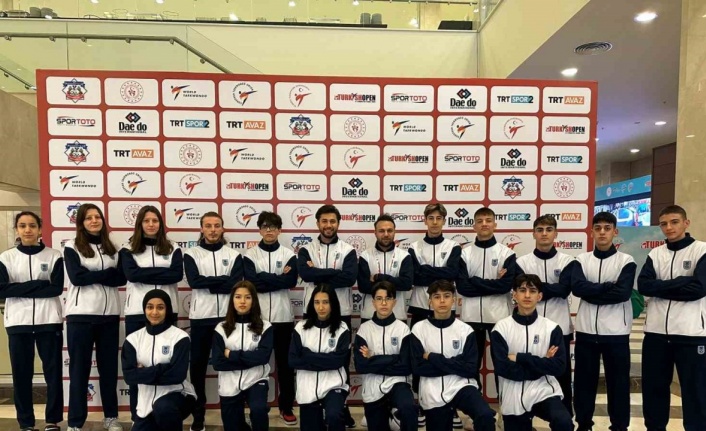 Ali İhsan Negiz’in öğrencileri Dünya Taekwondo Başkanlık Kupası’nda 11 madalya kazandı