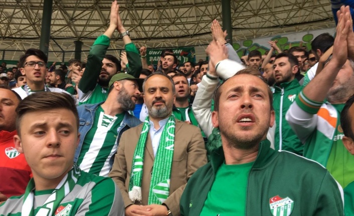 Alinur Aktaş: “Bursaspor’un direnişinde ben de varım”