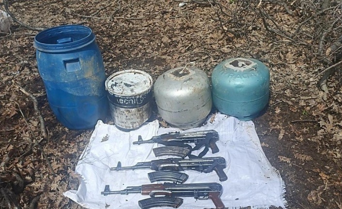Bingöl’de terör örgütüne ait silah ve patlayıcı ele geçirildi