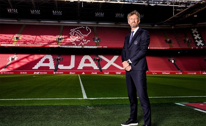 Ajax’ta Edwin van der Sar, CEO’luk görevinden ayrılma kararı aldı