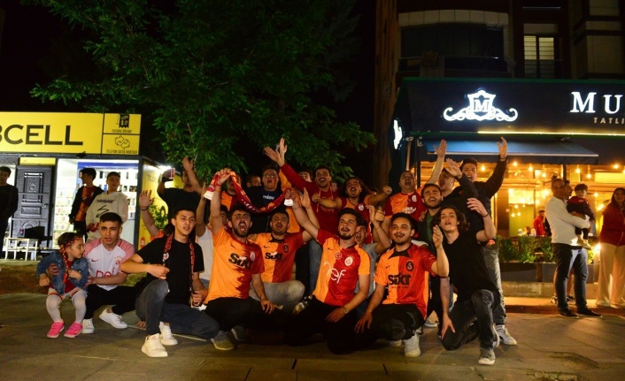 Kahramanmaraş’ta Galatasaray taraftarları şampiyonluğu coşkuyla kutladı