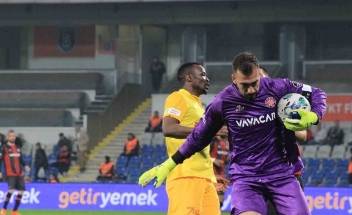 Spor Toto Süper Lig: Fatih Karagümrük: 2 - Kayserispor: 0 (Maç sonucu)