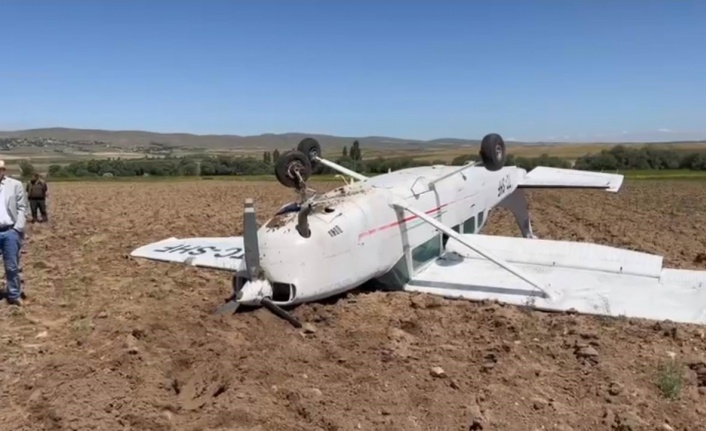 Aksaray’da sivil eğitim uçağı düştü