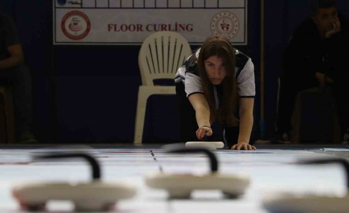 Floor Curling Gençler Türkiye Şampiyonası Karaman’da başladı