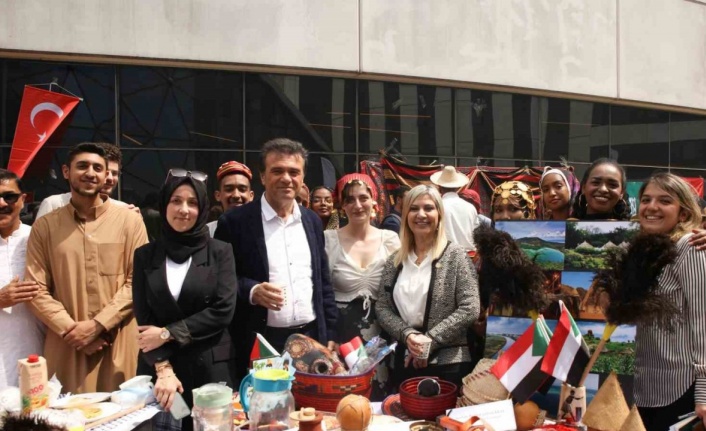 İstanbul Esenyurt Üniversitesi 10. yılını kutluyor