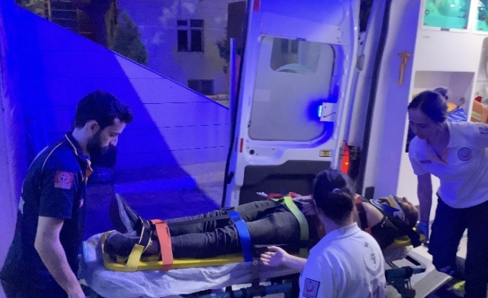 Edirne’de kaçak göçmenleri taşıyan araç kaza yaptı: 6 yaralı