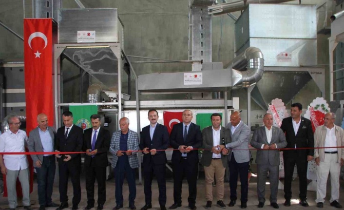 Malazgirt’te tohum eleme tesisi açıldı