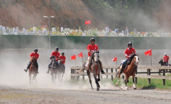 Rahvan At Yarışları heyecanı Gölcük’te başlıyor