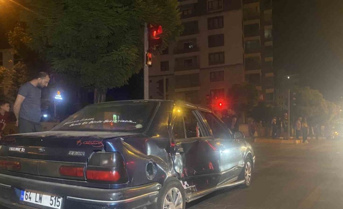 Uşak’ta trafik kazası: 4 yaralı
