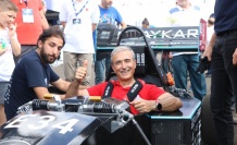 Savunma Sanayi Başkanı İsmail Demir, F1 aracından gözdağı verdi