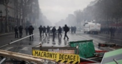 Fransa'da akaryakıt zammı protestoları sertleşiyor