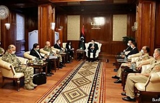 Bakan Akar, Libya Başbakanı Serrac ile görüştü