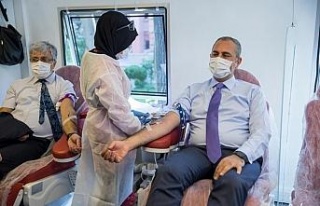 Adalet Bakanı Gül’den kan bağışı kampanyasına...