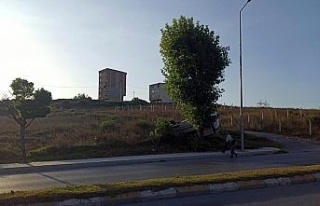 Arnavutköy’de panelvan araç takla attı: 1 yaralı