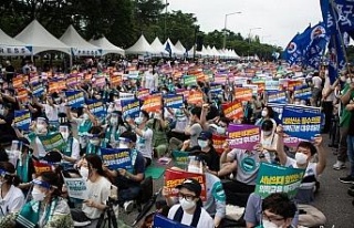 Güney Kore’de doktorlar sağlık reformuna karşı...