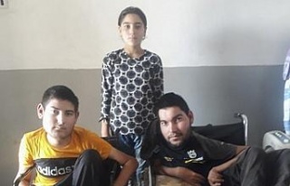 Suriye’de yaşayan ikisi engelli 3 Türkmen kardeşten...