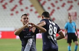 Antalyaspor’un 3 golünden 2’si gençlerden