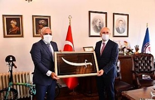 Bakan Karaismailoğlu, Belediye’nin çalışmaları...