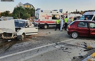 Kastamonu’da iki otomobil çarpıştı: 3 yaralı