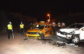 Kaza yapan alkollü sürücü kayıplara karıştı