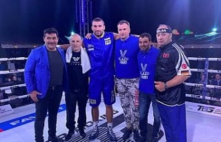 Ukraynalı boksörün 8 maçlık serini Volkan Gökçek...