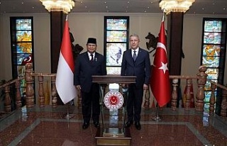 Bakan Akar, Endonezya Savunma Bakanı Subianto ile...