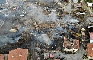 Bolu’da, 12 evin yandığı köy havadan görüntülendi