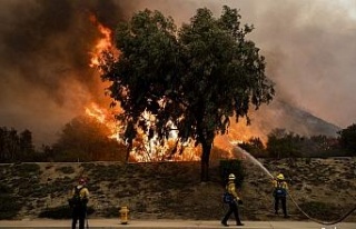 California’da yangınlar nedeniyle 100 bin kişiye...
