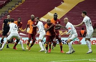 Süper Lig: Galatasaray: 1 - MKE Ankaragücü: 0 (İlk...