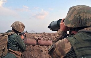 Taciz ateşi açan 4 PKK/YPG’li terörist etkisiz...